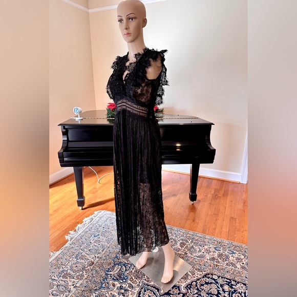 NWT RARE ZARA Bloggers Favorite Dramatic Black Long/Maxi Lace Party Dress - Picture 14 of 17